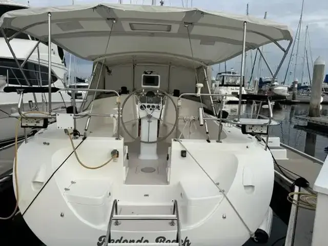 Catalina 350