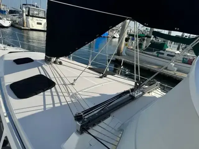 Catalina 350