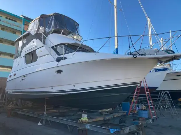 1999 Silverton 322 motor yacht