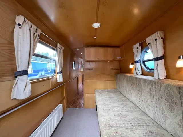 Sea Otter 51' Narrowboat