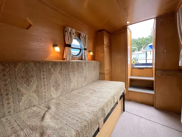 Sea Otter 51' Narrowboat