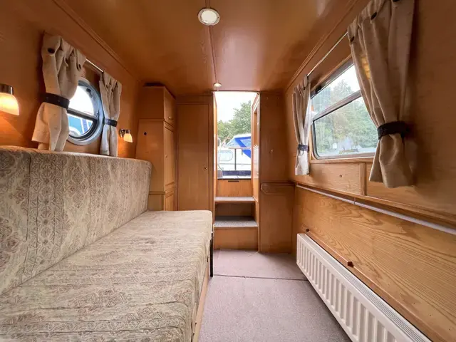 Sea Otter 51' Narrowboat