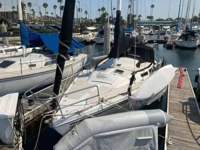 Catalina 30