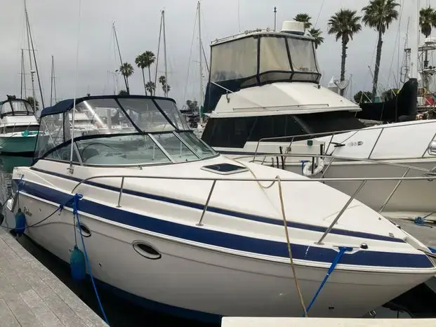 2004 Rinker 270 fiesta vee