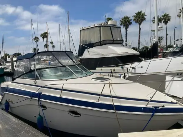 2004 Rinker 270 fiesta vee