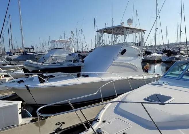 2007 Luhrs convertible