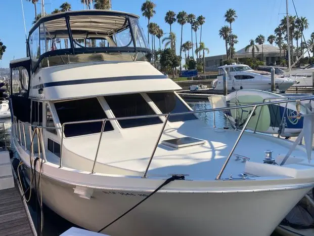 1985 Tollycraft 40 sundeck motor yacht