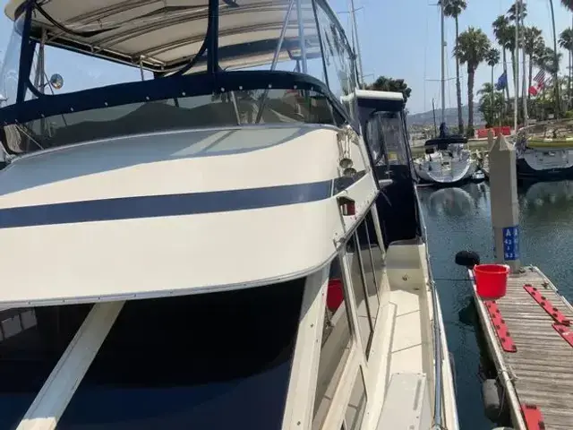 Tollycraft 40 Sundeck