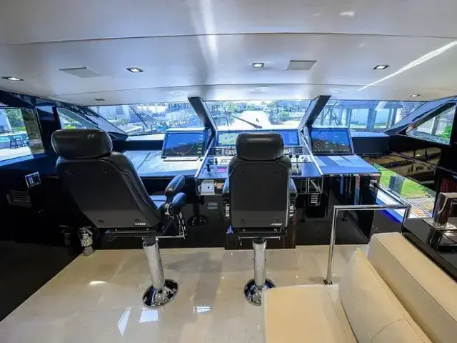 Broward 108 Raised Pilothouse