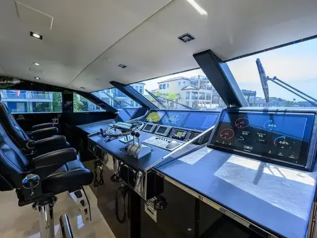 Broward 108 Raised Pilothouse