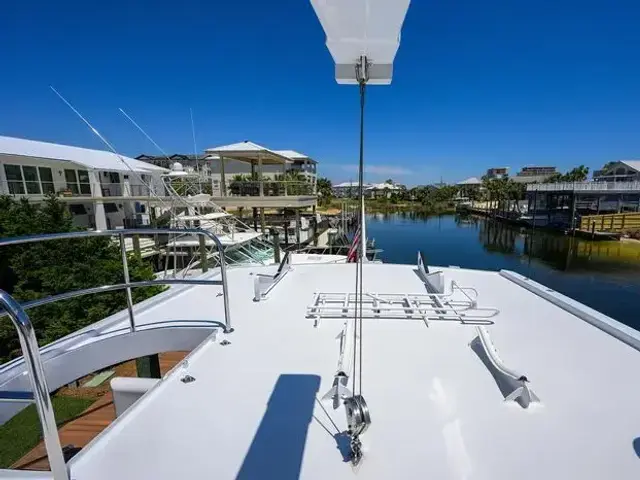 Broward 108 Raised Pilothouse