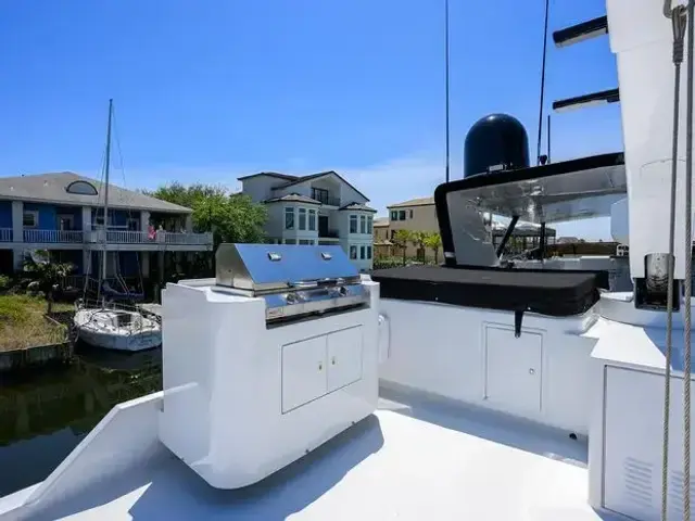 Broward 108 Raised Pilothouse