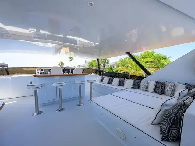 Broward 108 Raised Pilothouse