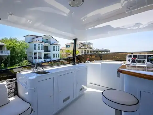 Broward 108 Raised Pilothouse