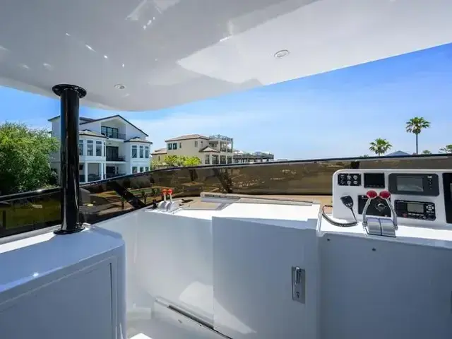 Broward 108 Raised Pilothouse