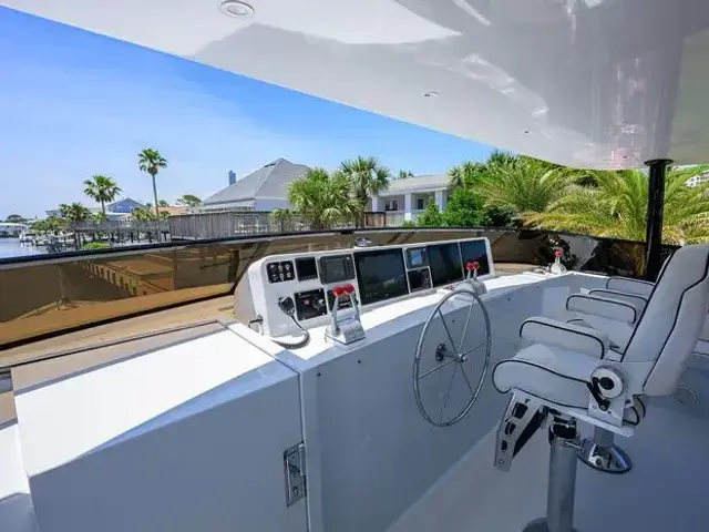 Broward 108 Raised Pilothouse