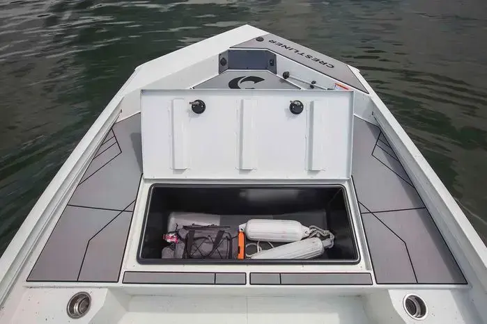 2023 Crestliner 1800 bay