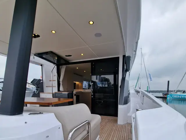 Azimut 68 Flybridge