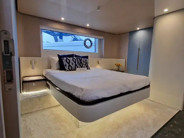 Azimut 68 Flybridge