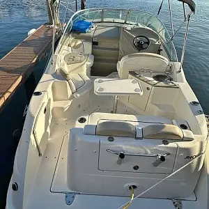 2007 Sea Ray 240 Sundeck