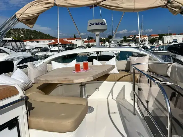 Fairline Phantom 48