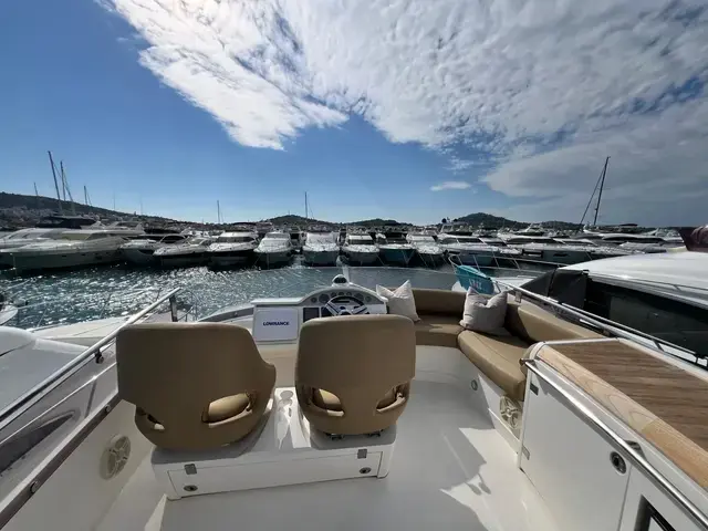 Fairline Phantom 48