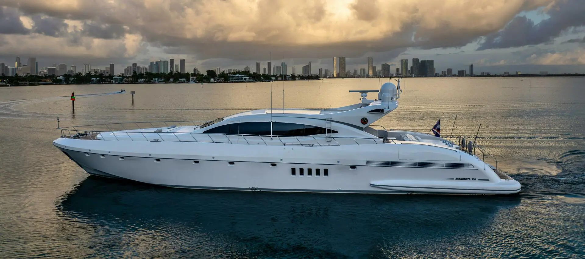 2005 Mangusta 108