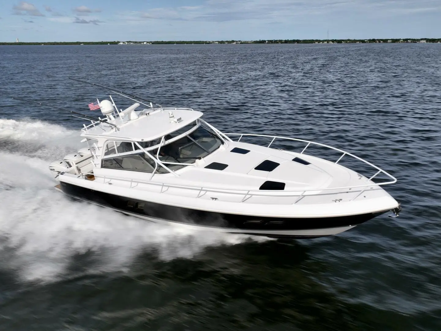 2019 Intrepid 475 sport yacht