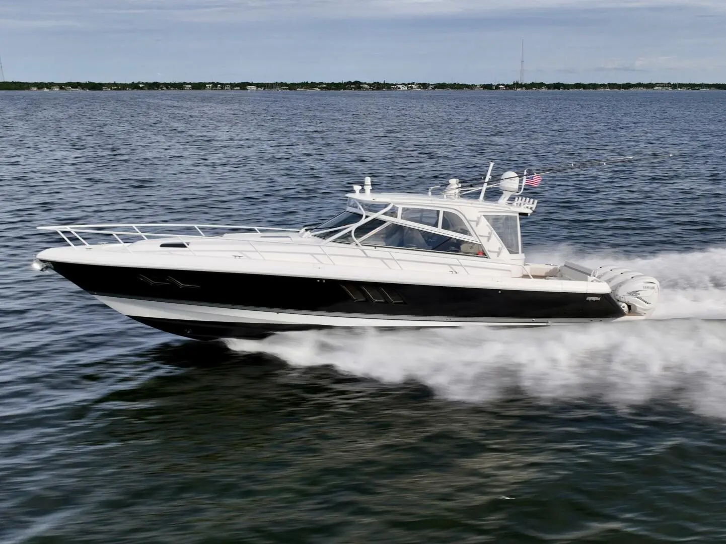 2019 Intrepid 475 sport yacht