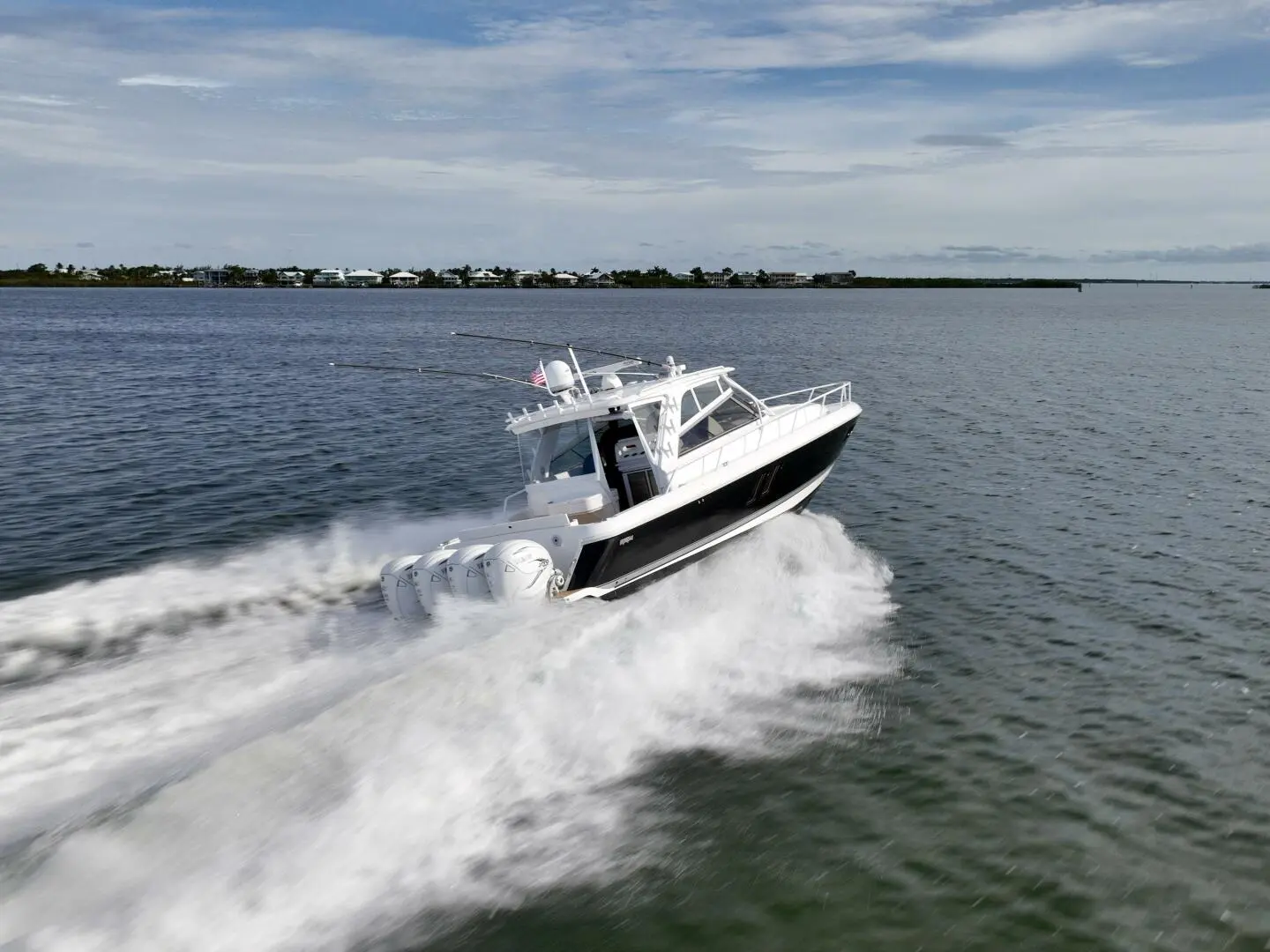 2019 Intrepid 475 sport yacht