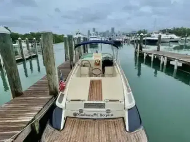 Chris Craft 27 Launch