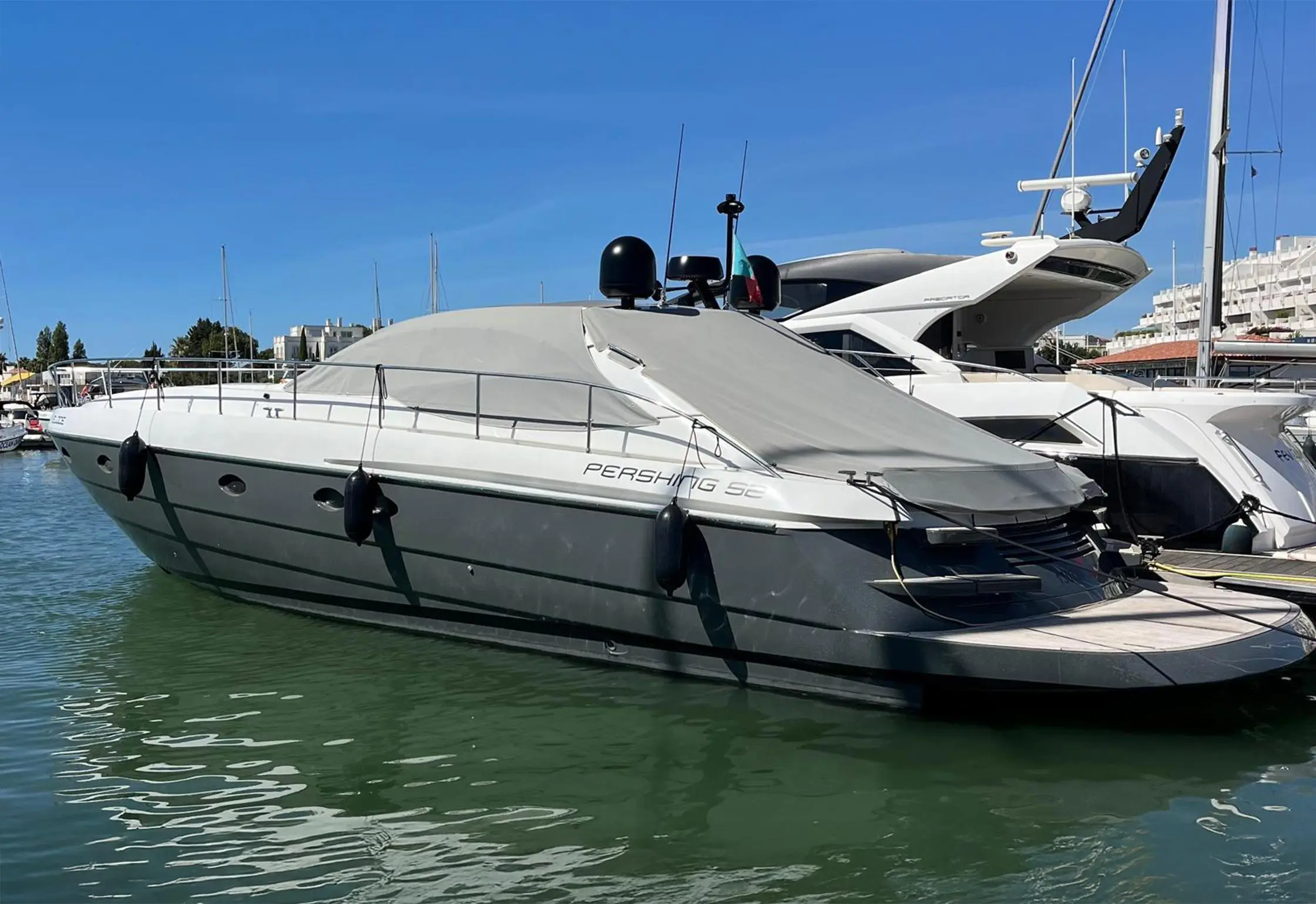 2002 Pershing 52