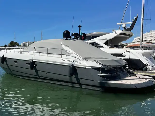 Pershing 52