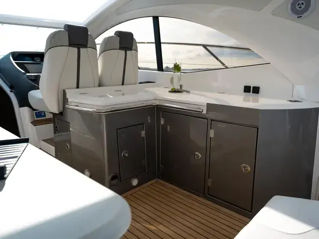 Sunseeker Portofino 48