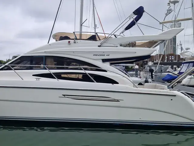 Princess 42 Flybridge