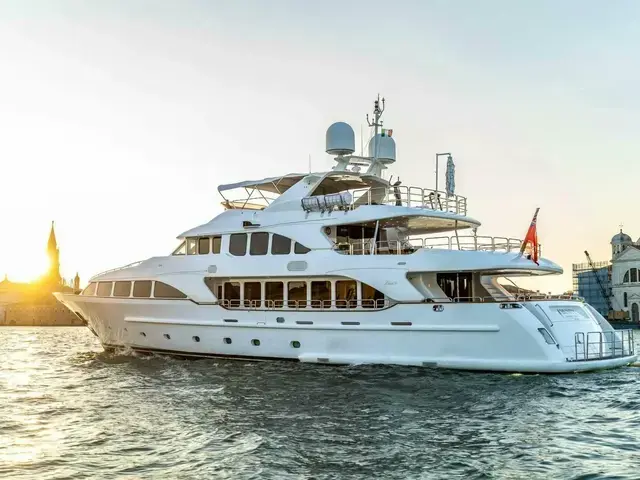 Benetti 120 Classic