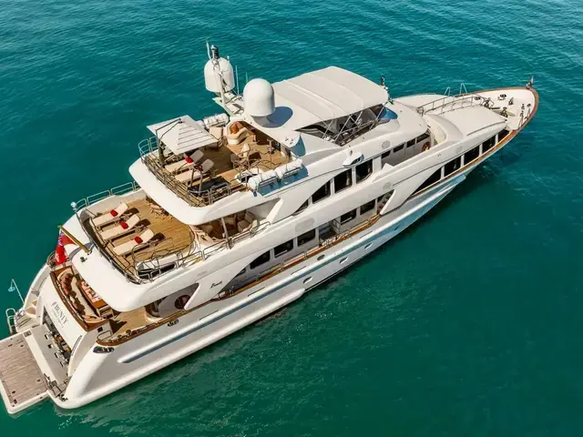 Benetti 120 Classic