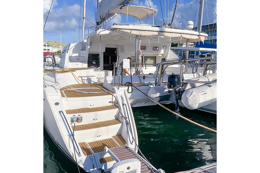 2009 Lagoon 440