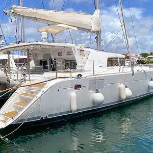 2009 Lagoon 440