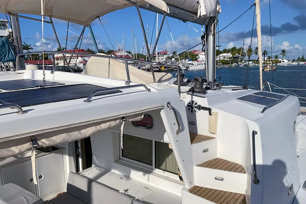 2009 Lagoon 440