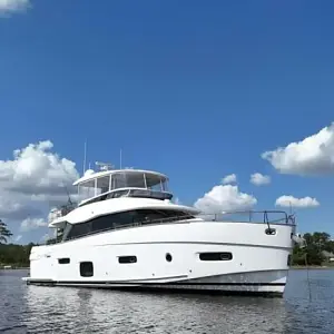 2018 Azimut Magellano 66