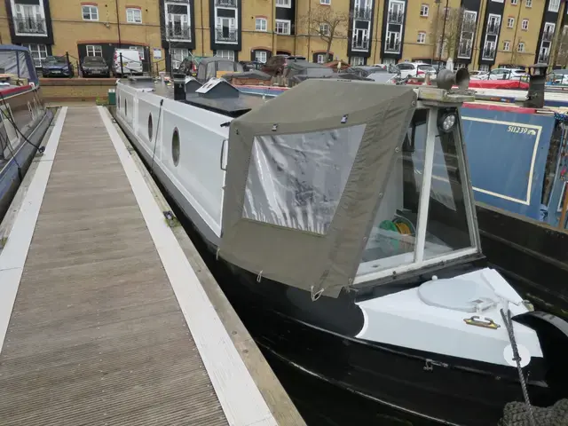 Golden Fleece Narrowboat