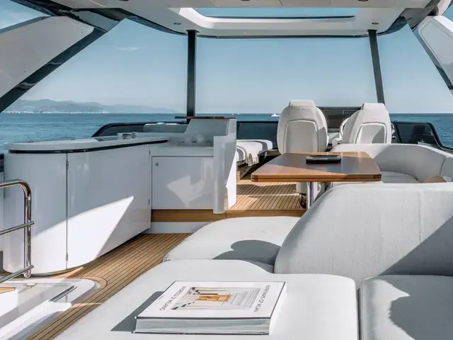 Azimut 68 Flybridge