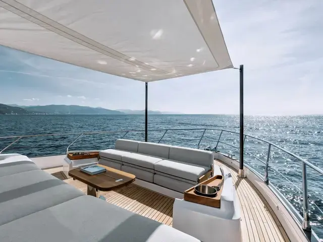 Azimut 68 Flybridge