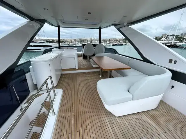 Azimut 68 Flybridge