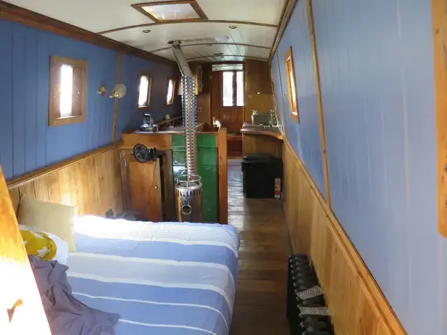 Timothy Tyler Narrowboat