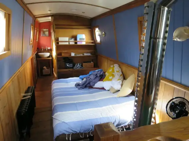 Timothy Tyler Narrowboat