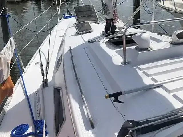 Hunter 34