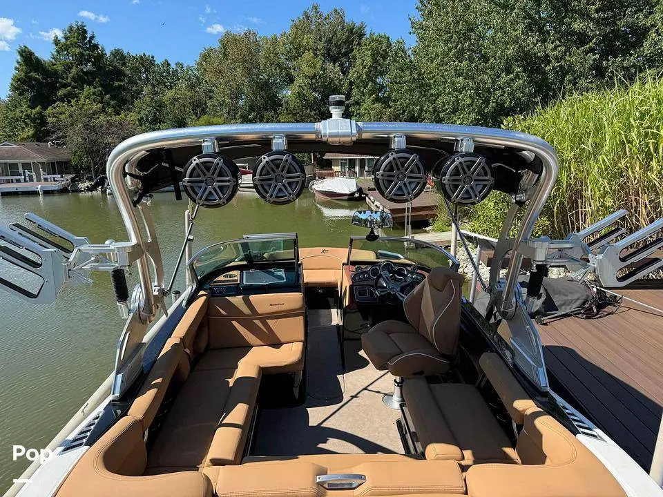 2017 Mastercraft xt 20