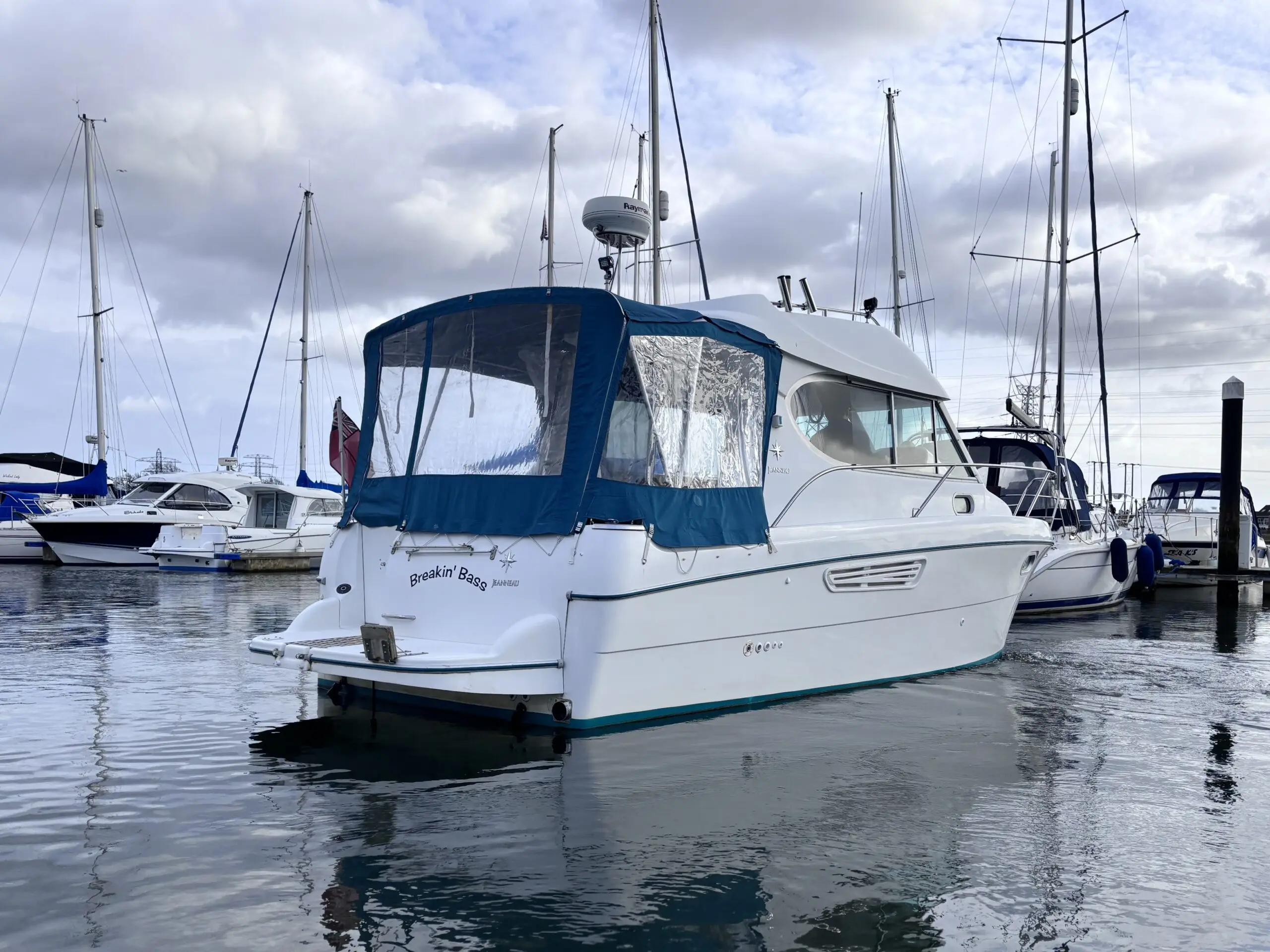 2004 Jeanneau merry fisher 805